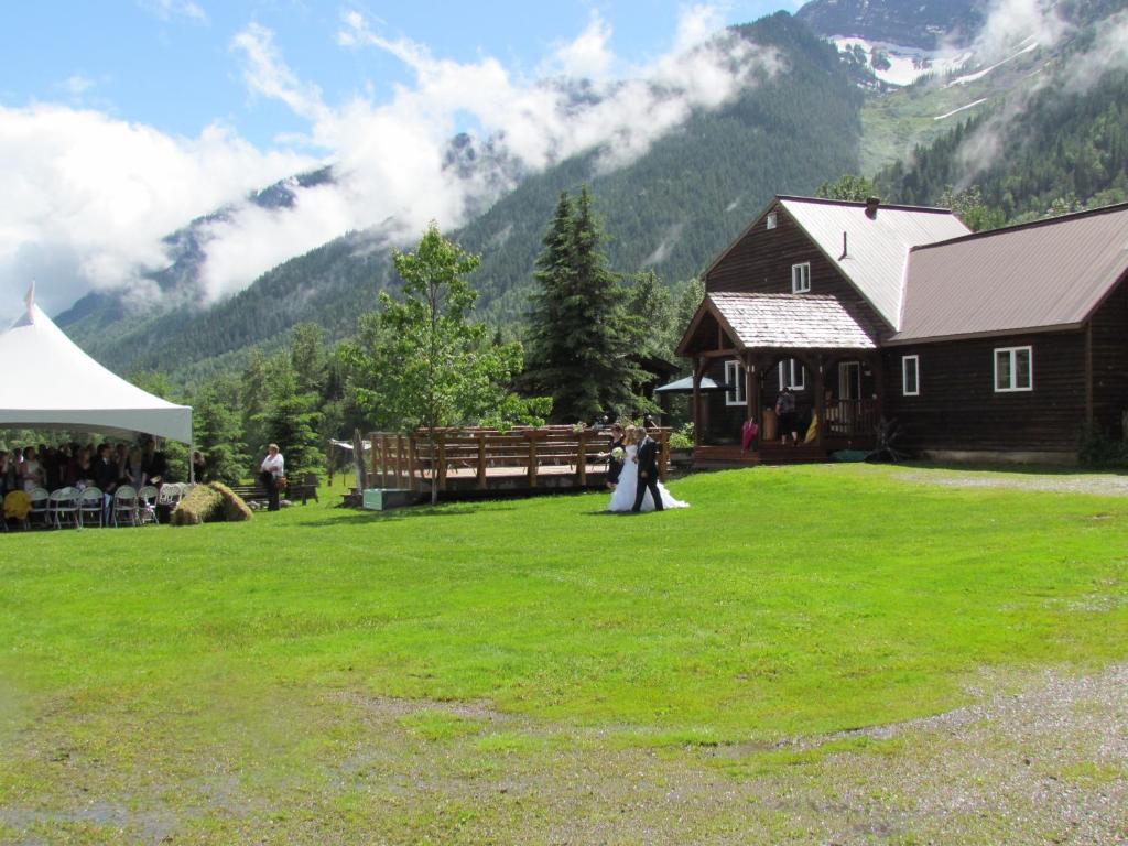 Birch Meadows Lodge B&B Fernie Exterior foto
